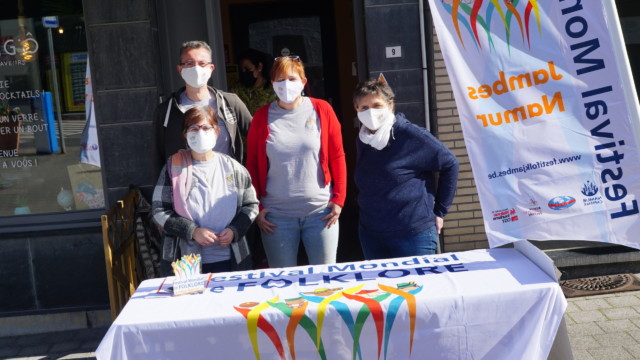 Une partie du Conseil d'Administration, l'équipe d'accueil pour la distribution : Teresa Rodriguez Rocha, Patrice Hennuit, Sylvie Roemen et Ann Leon