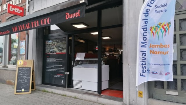 La Brasserie au décor du Festival Mondial avec notre nouveau visuel floqué "Société Royale".