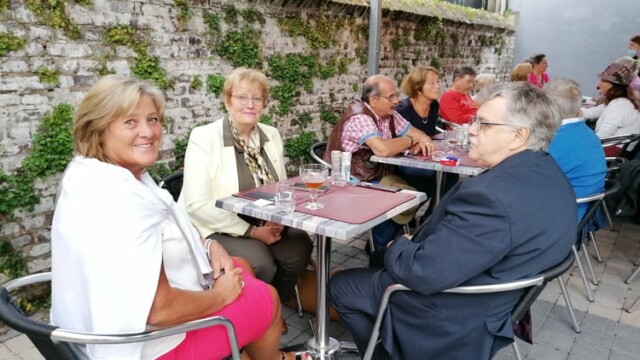 Mme La Députée Lazaron et Mme Van Muylder (conseillère provinciale)